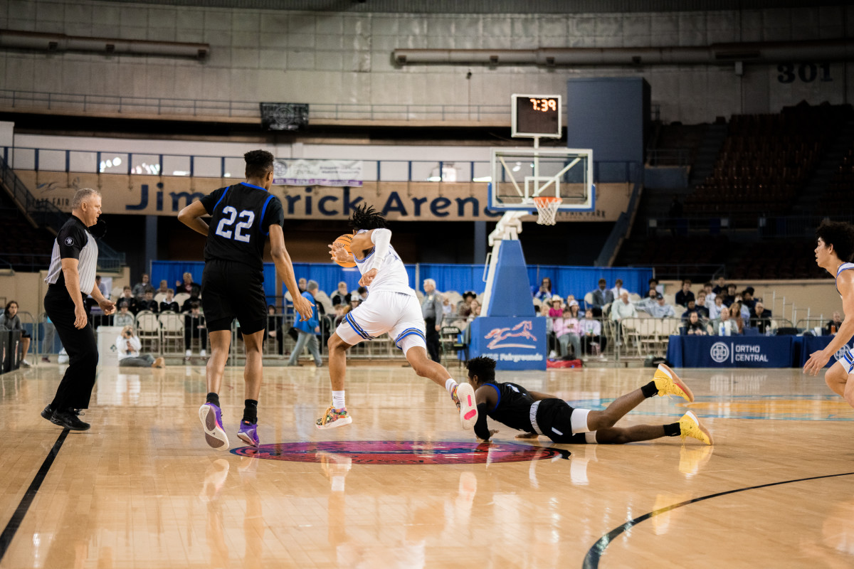Victory Christian (Tulsa) v Mount St Mary-15
